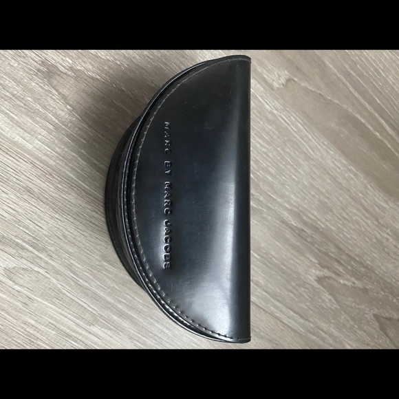 Marc Jacobs Sunglasses - Picture 9 of 9